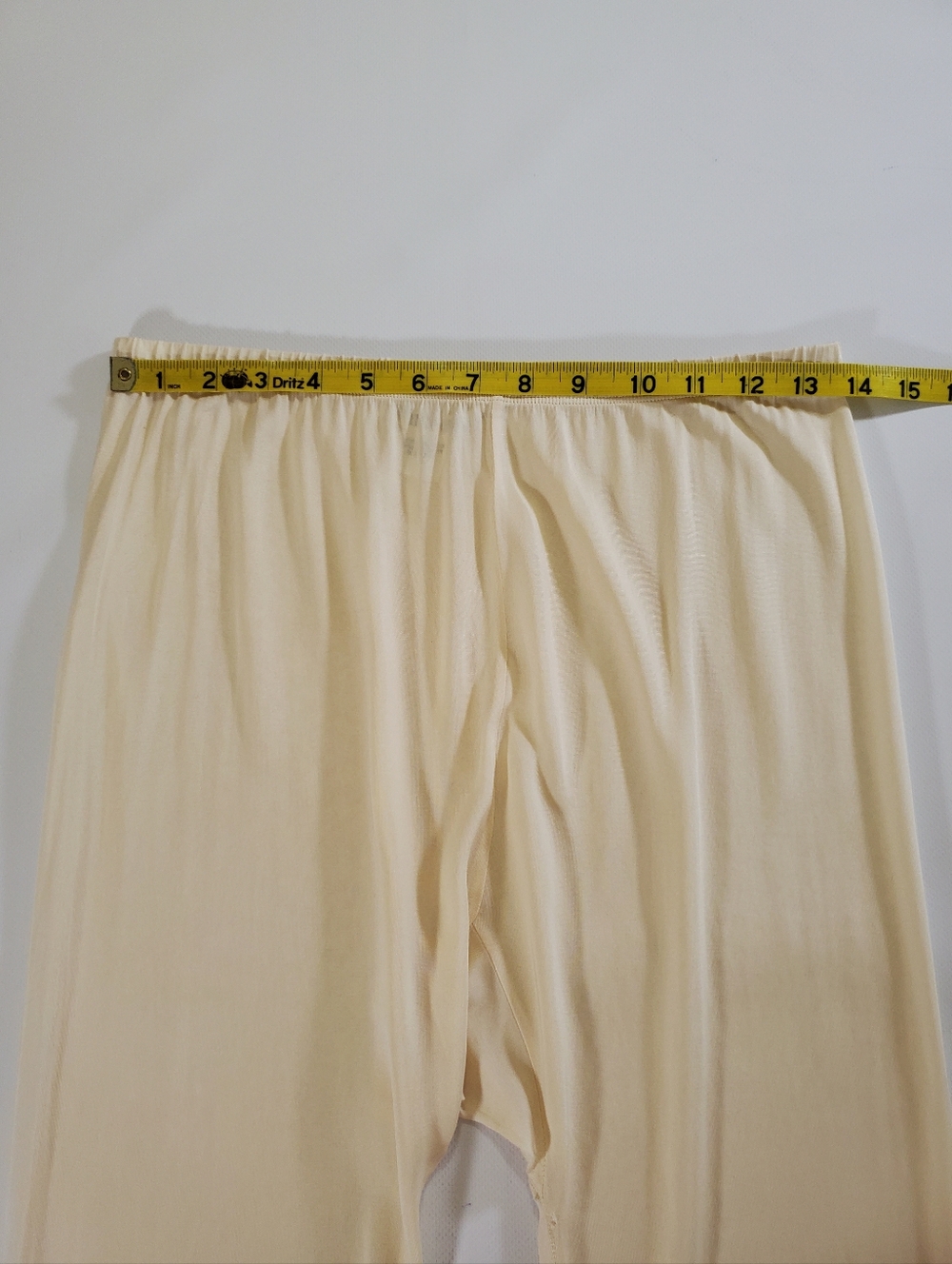 2651 * WinterSilks Silk Capri Crop Pants Cream Base Layer Pajamas Size L - Picture 6 of 11